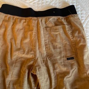 Men’s prana yoga pants small